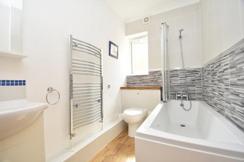 2 bedroom flat for sale, Shaftesbury Road, Southsea PO5