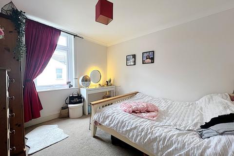2 bedroom flat for sale, Shaftesbury Road, Southsea PO5