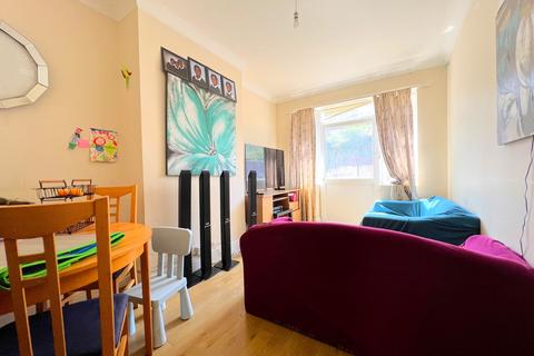 3 bedroom terraced house for sale, Pretoria Road, Hampshire PO4
