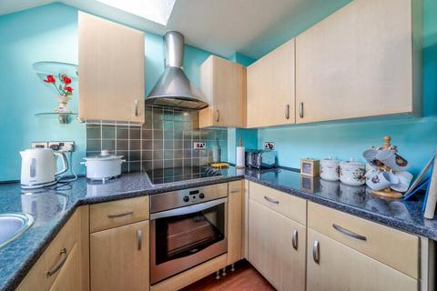 2 bedroom flat for sale, Florence Road, Hampshire PO5