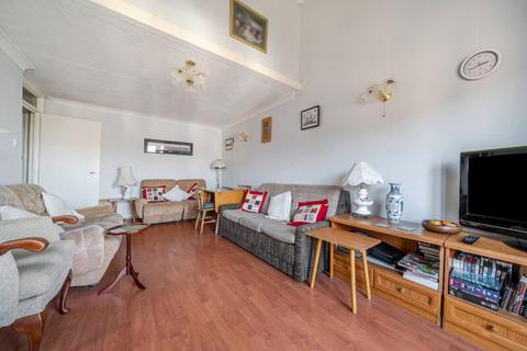 2 bedroom flat for sale, Florence Road, Hampshire PO5