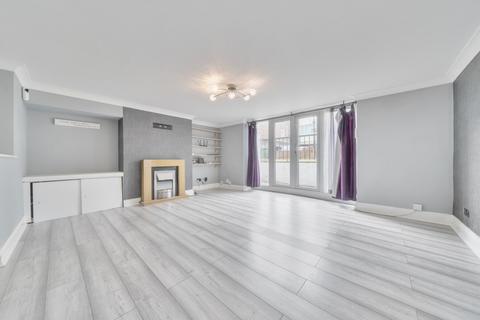 2 bedroom flat for sale, Auckland Road East, Hampshire PO5
