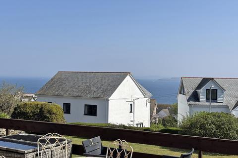 2 bedroom flat for sale, Bishops Road, St Ives, Cornwall