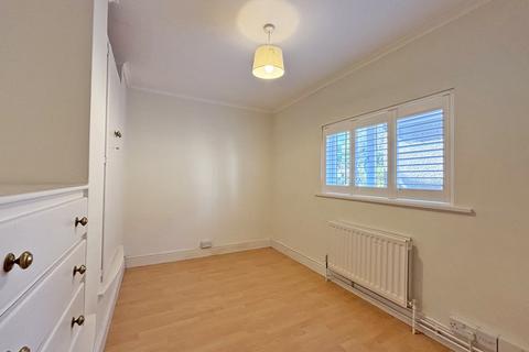 Flat 3, Rosemorran Bishops Road, St Ives, TR26 2BY