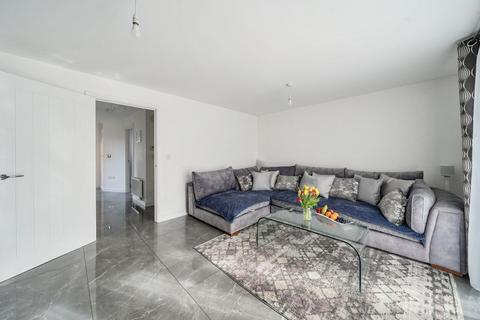 3 Prowse End, Bordon, GU35 9FG