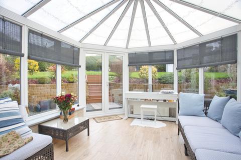 8 Park View, Folkestone, CT19 6HR