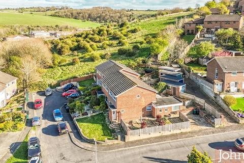4 bedroom end of terrace house for sale, Dartmouth Close, Brighton