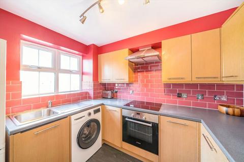8 Elderfield Place, London, SW17 6EA