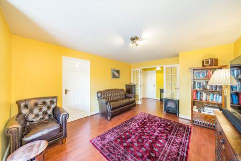 8 Elderfield Place, London, SW17 6EA