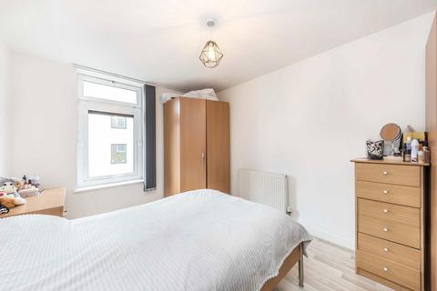 1 bedroom flat to rent, Martello Street, London E8