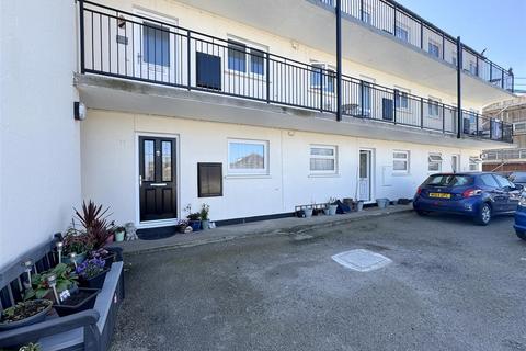 2 bedroom apartment for sale, Marine Court, Wheal Leisure, Perranporth