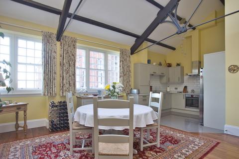 2 bedroom flat for sale, Eversley Park, Folkestone, Kent, CT20
