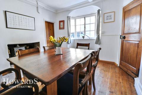 4 bedroom character property for sale, London Road, Harleston
