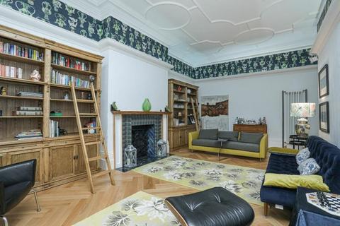 2 bedroom flat for sale, Earls Avenue, Folkestone, Kent, CT20