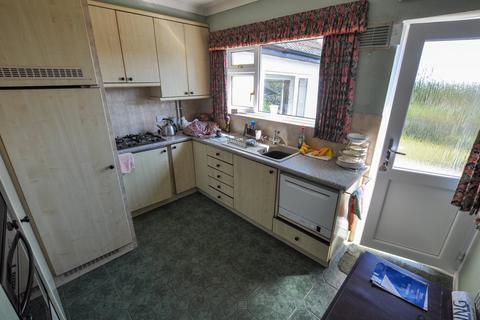 2 bedroom bungalow for sale, The Vineries, Wimborne, BH21