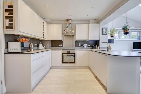 7 Ramshaw Drive, Chelmsford, CM2 6US