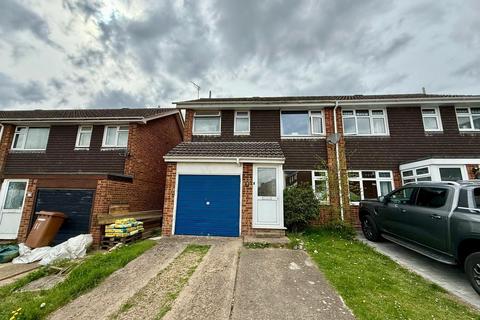 12 Dando Close, Wollaston, Wellingborough, NN29 7QB
