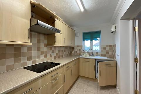 1 bedroom flat for sale, Beach Avenue, Birchington, Kent