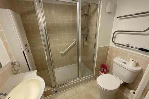 1 bedroom flat for sale, Beach Avenue, Birchington, Kent