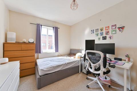 2 bedroom flat for sale, Chandler Way, Peckham, London, SE15