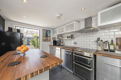 4 bedroom semi-detached house for sale, Niton Road, Richmond