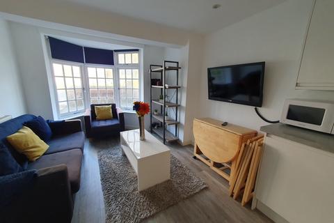 1 bedroom flat to rent, Richmond Place