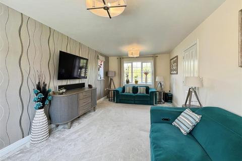 4 bedroom detached house for sale, Forge Wood Close, Congleton