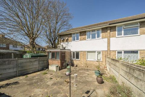 2 bedroom maisonette for sale, Littleton Road, Ashford TW15