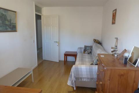 2 bedroom maisonette for sale, Drappers Way