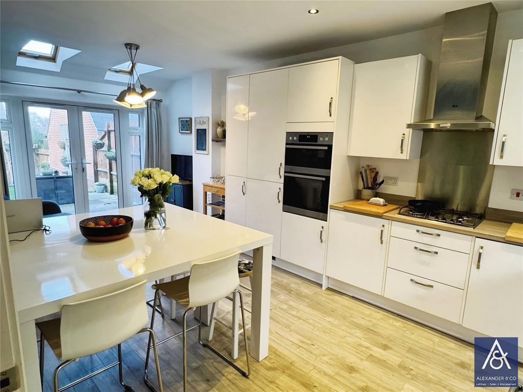 Kitchen/Breakfast