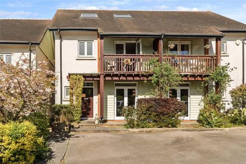 4 bedroom semi-detached house for sale, Whateley Close, Surrey GU2