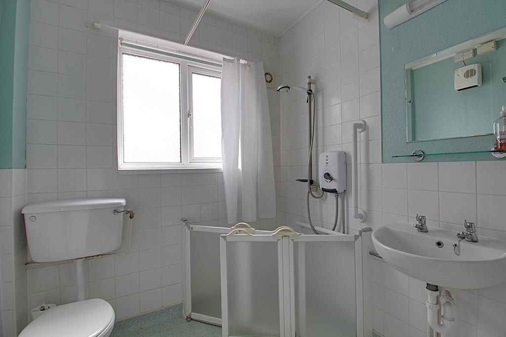 Upstairs bathroom