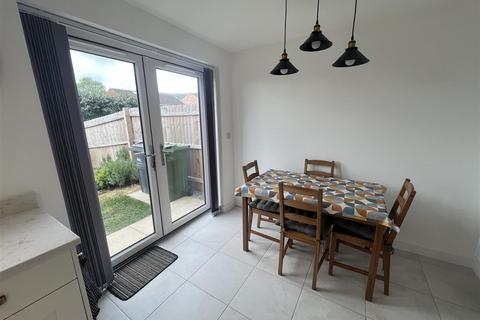 3 bedroom semi-detached house for sale, Strothers Avenue, Malvern