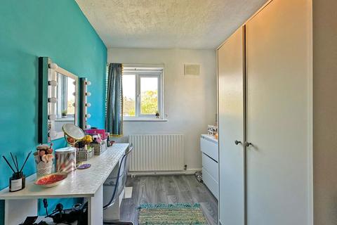 50 Bull Lane, Wombourne, Wolverhampton, WV5 9BZ