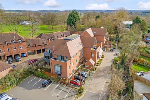 2 bedroom flat for sale, Bell Mead, Ingatestone