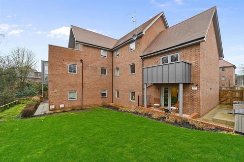 2 bedroom flat for sale, Bell Mead, Ingatestone