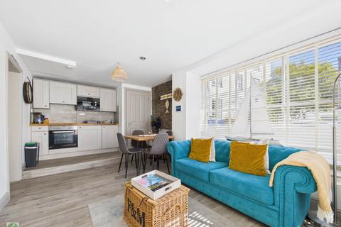 2 bedroom end of terrace house for sale, Princes Square, Looe PL13