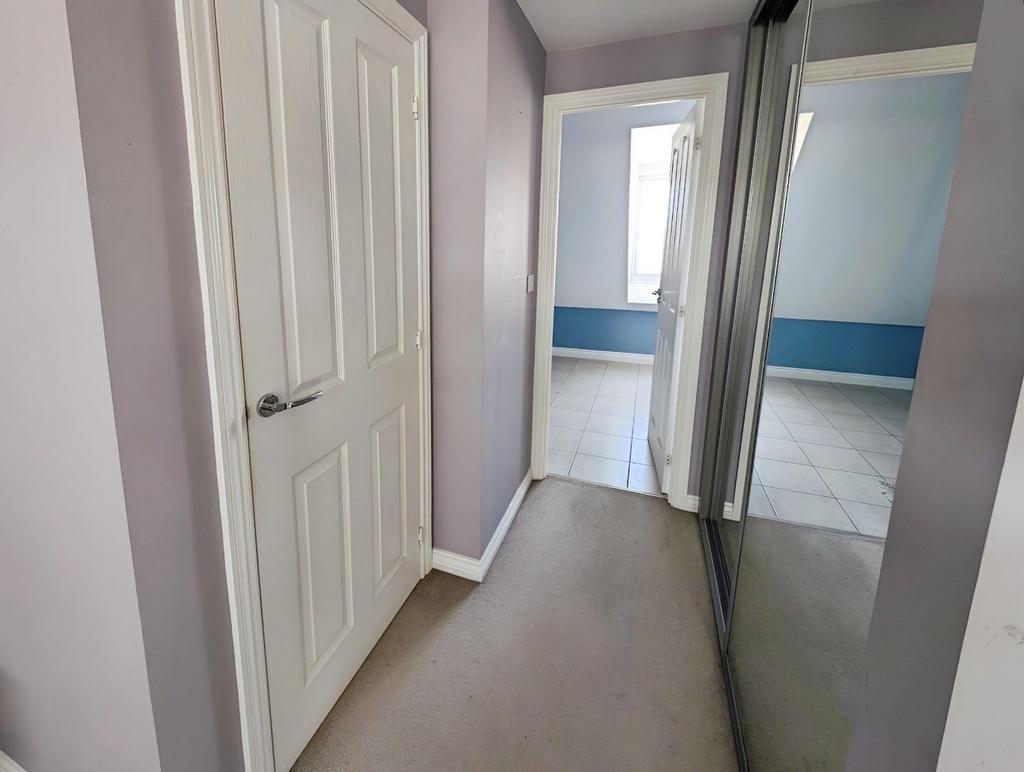 17ca7d98-WARDROBES.jpg