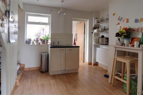 9 Avenue Terrace, Stonehouse, GL10 3RE