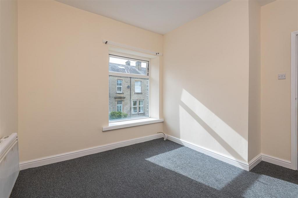 16 - 21 Saville Road HX5 0 LA.jpg