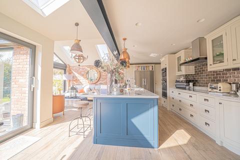 20 Saintbury Drive, Solihull, B91 3SZ