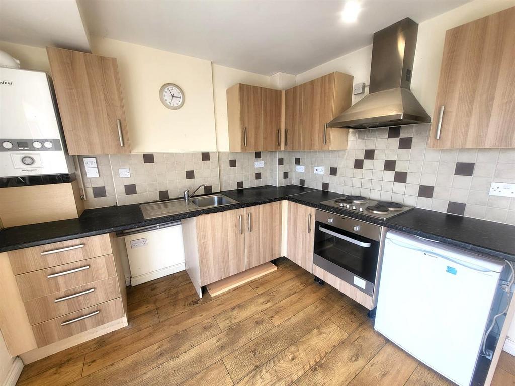 Kitchen Pic 3
