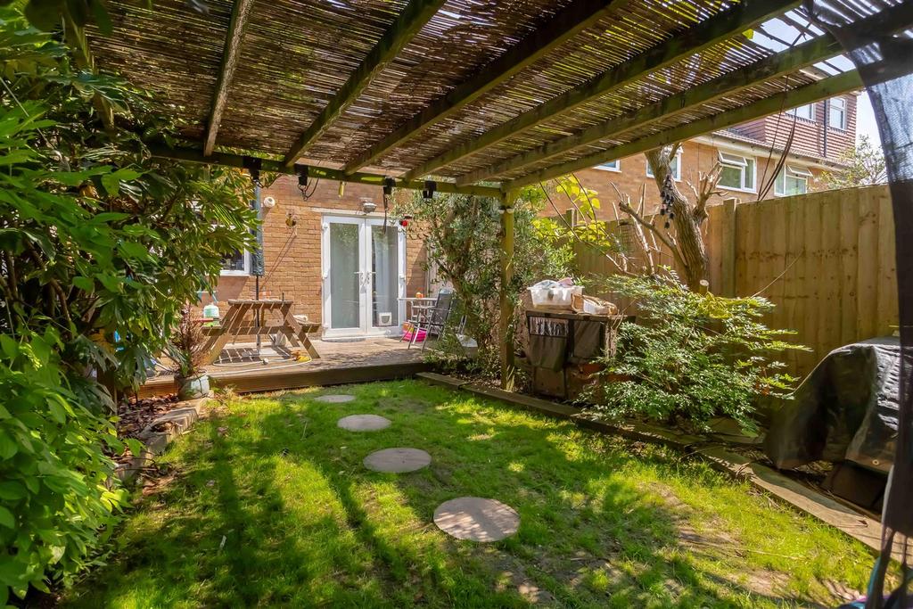 Lenhurst Garden 2.jpg