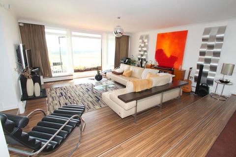 3 bedroom apartment for sale, Montagu Court, Gosforth, NE3