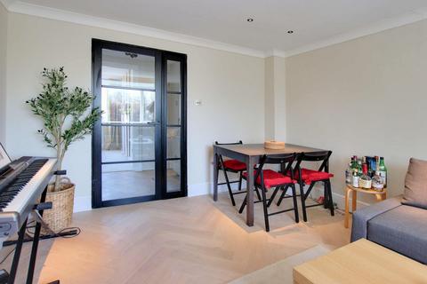 58 Green Acres, Croydon, CR0 5UX