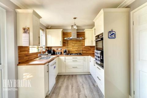 35 Holmoak Close, Swinton, Mexborough, S64 8UF