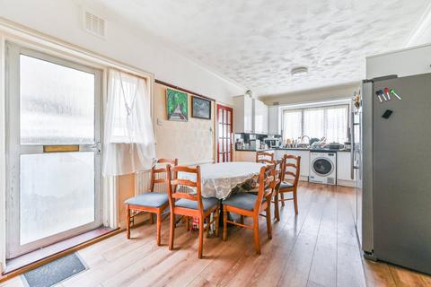 3 bedroom semi-detached house for sale, Mersham Road, Thornton Heath, CR7
