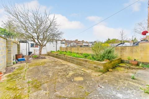 3 bedroom semi-detached house for sale, Mersham Road, Thornton Heath, CR7