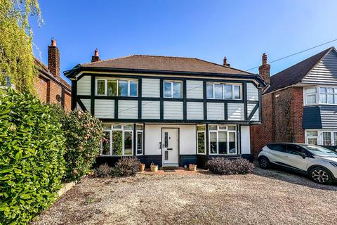 Fairmile Road, Christchurch, Dorset, BH23
