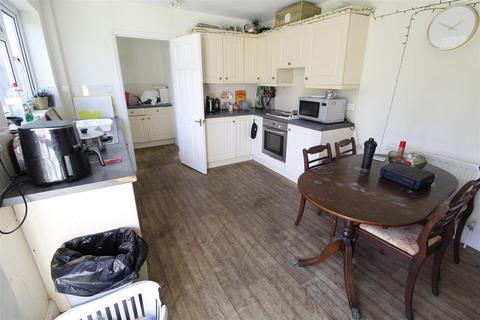 undefined, Woodham Lane, New Haw